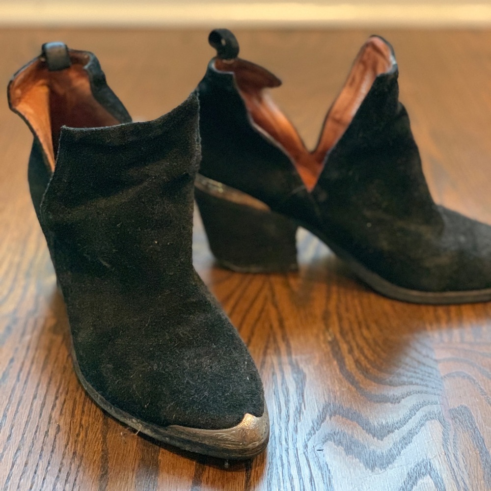Jeffrey Campbell Cromwell Bootie